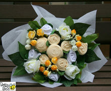 Load image into Gallery viewer, Mama &amp; Baby - Neutral Yellow Bouquet with Relaxing Body &amp; Bath Oils Gift Hamper